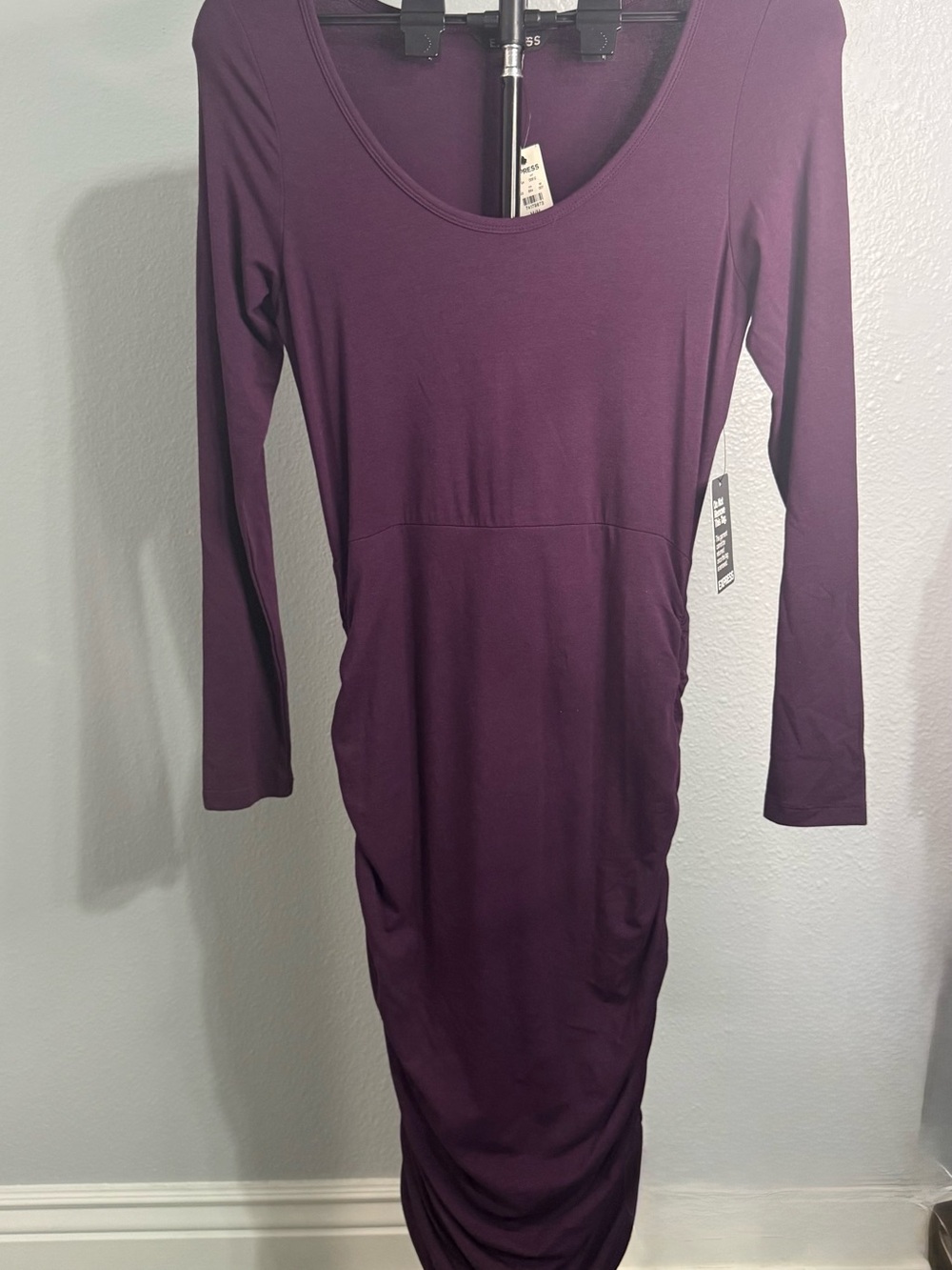 NWT Express M Plum Purple Long Sleeve Ruched Bodycon Midi Dress